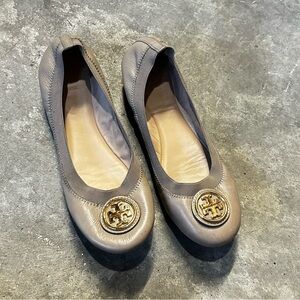 Tory Burch beige flats